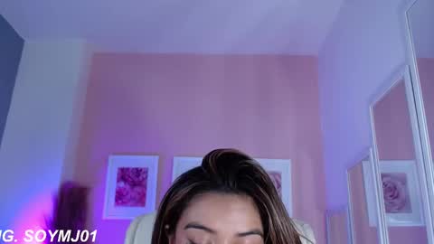 Snapshot of maria_jones chatting on 02/10/25, 04:25 Instagram soymj01 online show from 02/10/25, 04:25