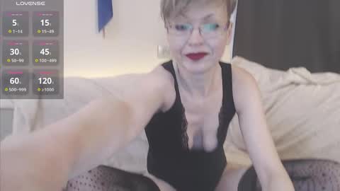 Mari online show from 04/11/26, 11:36