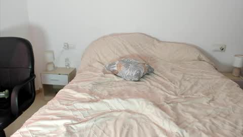 Snapshot of maria_mad chatting on 05/07/26, 12:10 Itslablonde online show from 05/07/26, 12:10