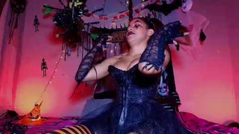 Snapshot of maria_rosee chatting on 10/31/25, 03:24 ELI online show from 10/31/25, 03:24