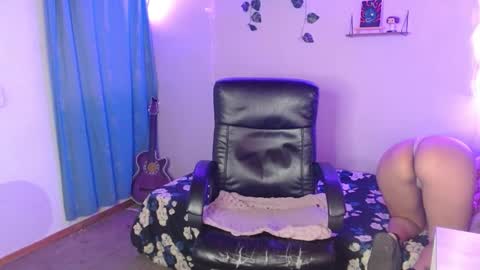 Snapshot of mariaajuana_ chatting on 02/24/25, 02:08 mariaajuana_ online show from 02/24/25, 02:08