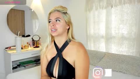 Snapshot of mariadanielasanchez chatting on 09/29/25, 01:16 mariadanielasanchez online show from 09/29/25, 01:16