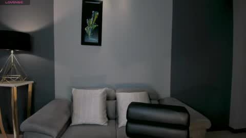 MARIA HERRERA  online show from 04/28/26, 07:41