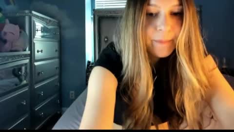 Pinkkitty online show from 04/08/26, 12:10