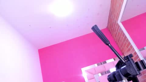 Mariam online show from 12/04/25, 02:48