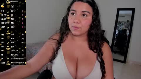   Mariam Castiblanco online show from 02/11/25, 05:26