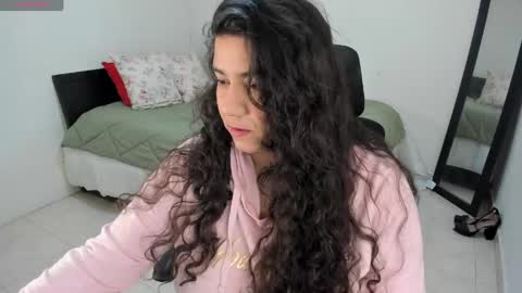   Mariam Castiblanco online show from 04/22/26, 08:43