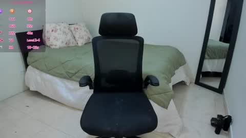 Snapshot of mariamcastillo chatting on 06/12/26, 06:07 Mariam Castiblanco online show from 06/12/26, 06:07