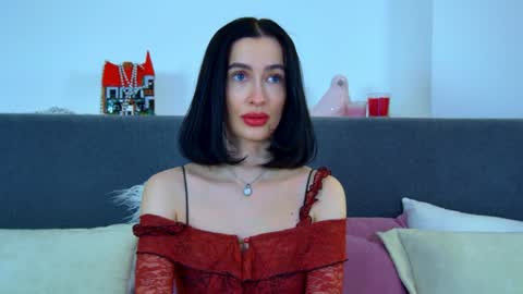 MariaMenson online show from 01/20/25, 12:36