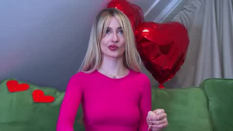 MariaMenson online show from 03/01/25, 05:09