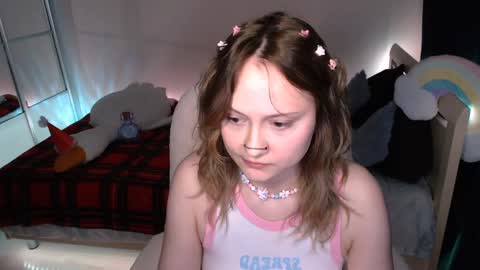 Snapshot of mariamilkis chatting on 12/14/24, 04:12 Maria online show from 12/14/24, 04:12