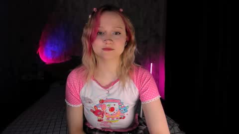 Snapshot of mariamilkis chatting on 02/17/25, 11:53 Maria online show from 02/17/25, 11:53