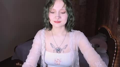 Snapshot of mariamilkis chatting on 04/26/26, 11:57 Maria online show from 04/26/26, 11:57