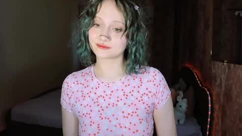Snapshot of mariamilkis chatting on 06/06/26, 02:16 Maria online show from 06/06/26, 02:16
