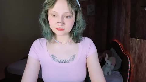 Snapshot of mariamilkis chatting on 06/11/26, 02:33 Maria online show from 06/11/26, 02:33