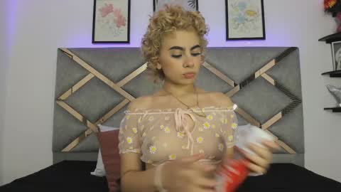 Marian online show from 02/14/25, 02:50