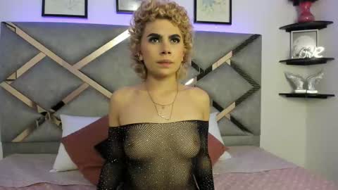 Marian online show from 02/28/25, 02:42