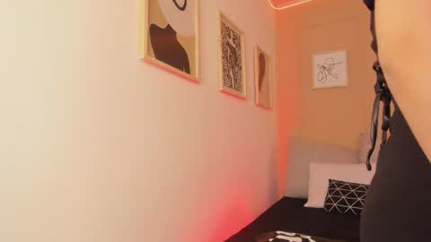 Marian online show from 04/02/26, 08:06