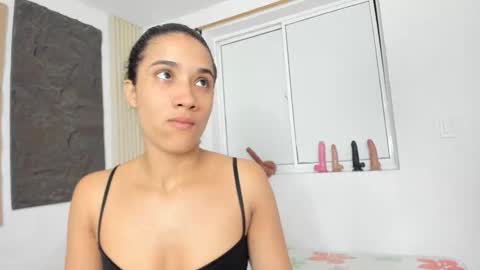 Snapshot of marian_rios chatting on 01/08/26, 11:01 Marian online show from 01/08/26, 11:01