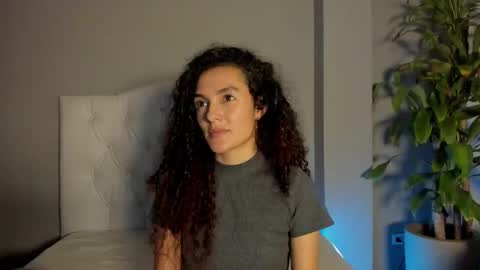 Snapshot of marian_skinny chatting on 01/15/25, 04:04 Marian online show from 01/15/25, 04:04