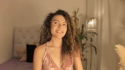 Snapshot of marian_skinny chatting on 12/14/25, 02:39 Marian online show from 12/14/25, 02:39