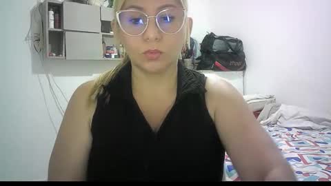 Snapshot of mariana995649 chatting on 05/17/26, 02:57 mariana995649 online show from 05/17/26, 02:57