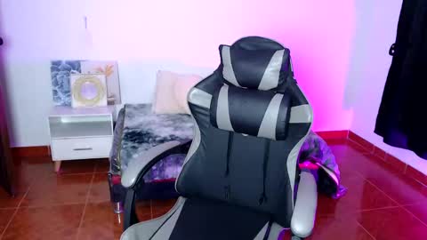 Snapshot of mariana__666 chatting on 11/01/25, 04:36 mariana__666 online show from 11/01/25, 04:36