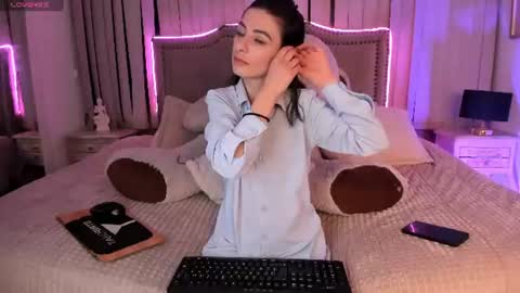 mariana__thompson online show from 06/20/26, 02:36