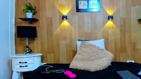 Mariana Angel online show from 01/15/25, 12:41