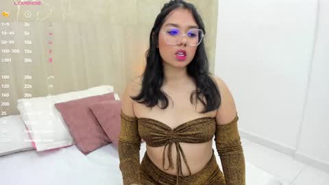 Mariana Allen online show from 02/07/25, 03:23