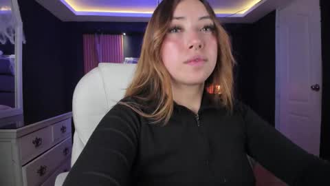 Mariana Castro online show from 10/31/25, 03:29