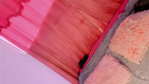 Snapshot of mariana_ofc chatting on 09/11/25, 12:38 Mariana online show from 09/11/25, 12:38