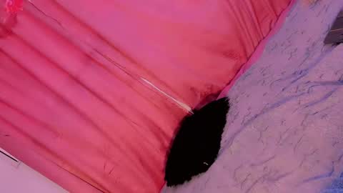 Snapshot of mariana_ofc chatting on 11/05/25, 11:21 Mariana online show from 11/05/25, 11:21