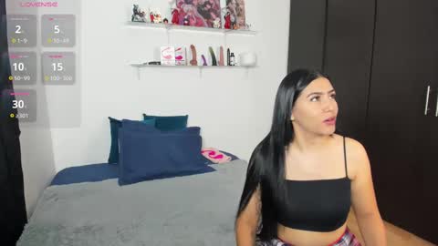 MARIANA Y VALENTINA online show from 10/25/25, 11:07