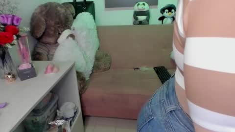 Mariana Lopez online show from 02/23/25, 02:07