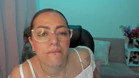 Mariana Lopez online show from 03/12/25, 06:40