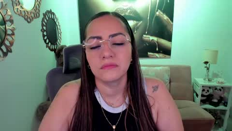 Mariana Lopez online show from 04/12/26, 12:04