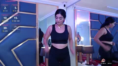 Snapshot of marianamontezz chatting on 01/15/26, 11:59 online show from 01/15/26, 11:59