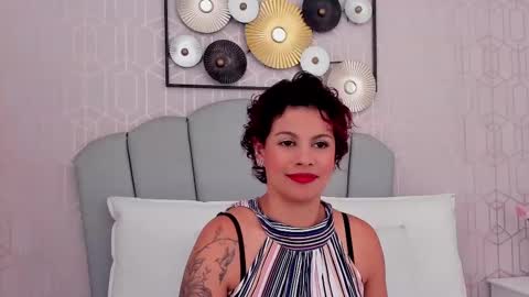 Snapshot of marianasanz chatting on 03/01/25, 01:29 Mariana online show from 03/01/25, 01:29