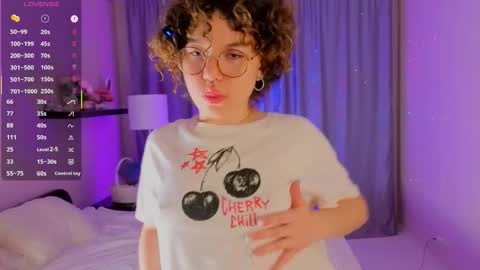 Snapshot of marianasica chatting on 11/28/25, 06:32 Mariana online show from 11/28/25, 06:32