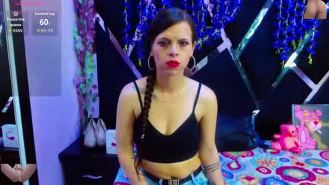 Snapshot of marianathompson_ chatting on 09/14/25, 02:16 MarianaThomsop online show from 09/14/25, 02:16