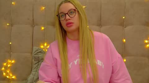 Maria online show from 12/15/24, 04:29