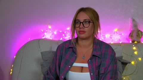 Maria online show from 12/20/24, 10:54