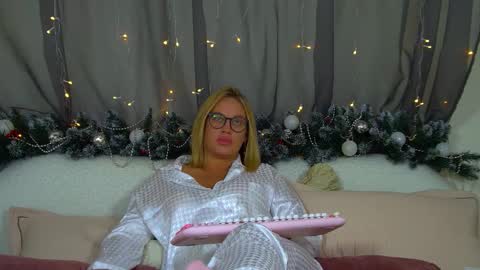 Maria online show from 12/03/25, 06:54