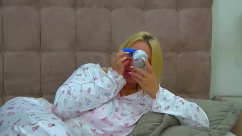 Maria online show from 03/08/26, 02:15