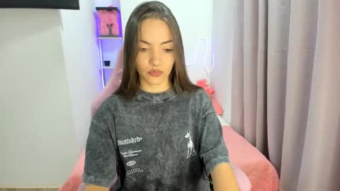 Mariangel online show from 12/02/25, 10:27