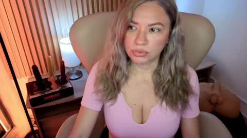 Marian Love  online show from 09/25/25, 10:52