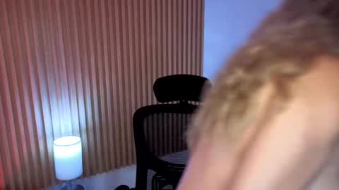 Marian Love  online show from 04/08/26, 10:48