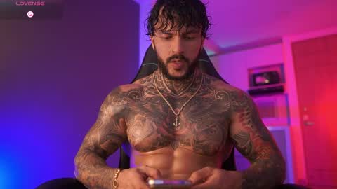 Mariano Costa online show from 10/31/25, 04:24