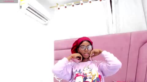 marianrosse online show from 10/19/25, 07:47